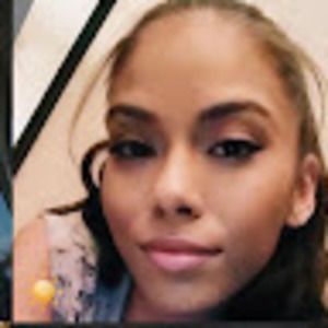 Meet your Posher, Ana